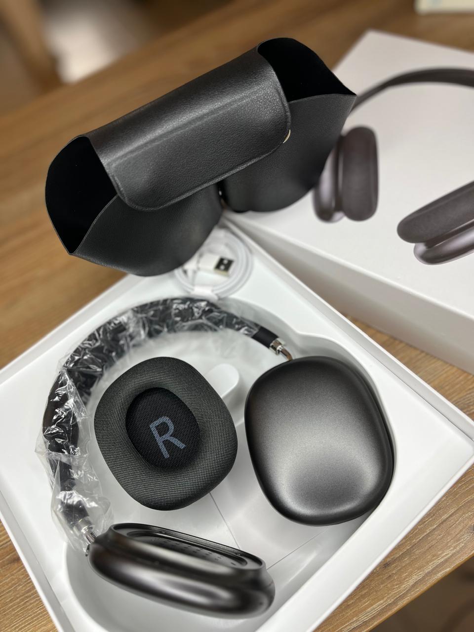 AirPods Max